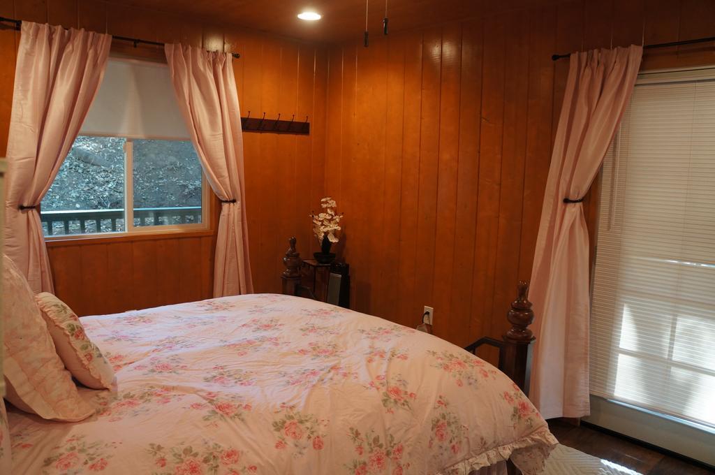 Bandy Canyon Ranch Hotel Escondido Szoba fotó